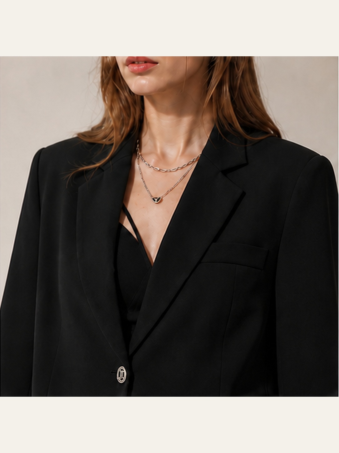 Elara Chain-Back Blazer detail 1