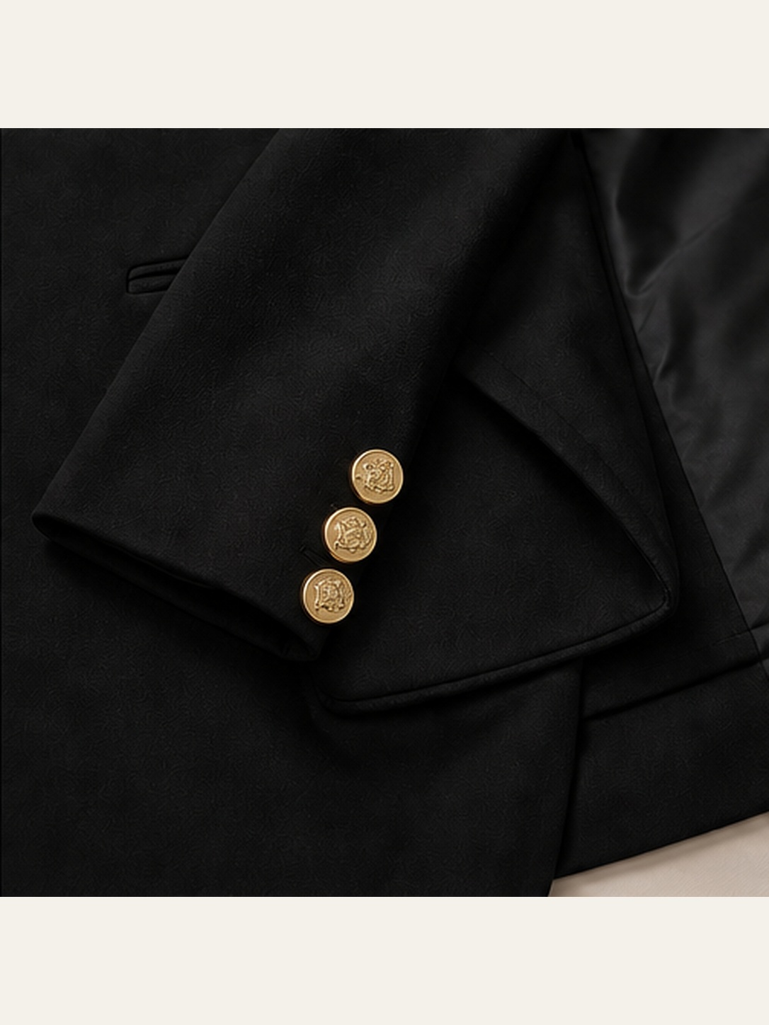 Sofia Gold-Bar Blazer detail 4